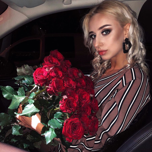 Любовь Носовa