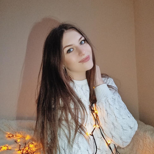 Рената Уваровa