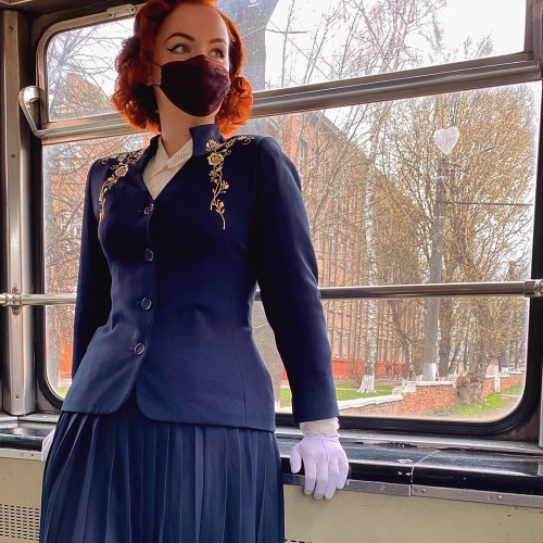 Дина Ефремовa