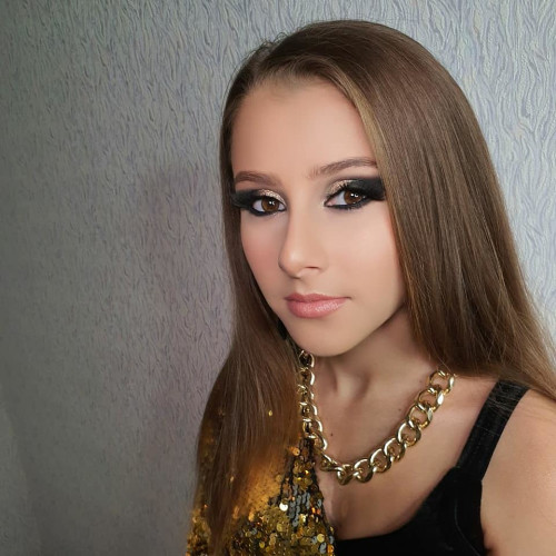 Ника Зиновьевa