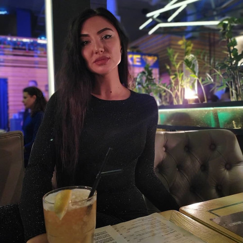 Люся Симоновa