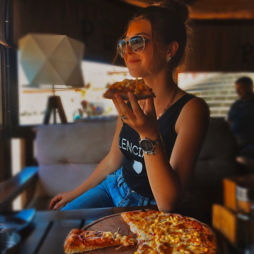 Діана Броваренко