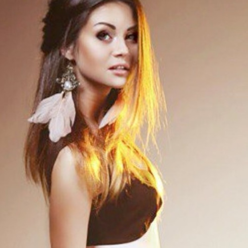 Алёна Юдинa