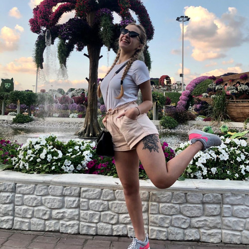 Рената Казаковa