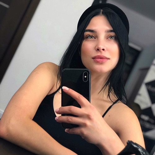 Анна Мірошниченко