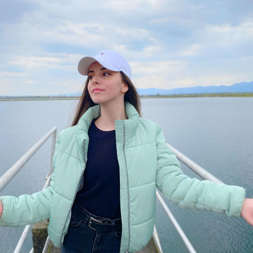 Анастасия Максимовa