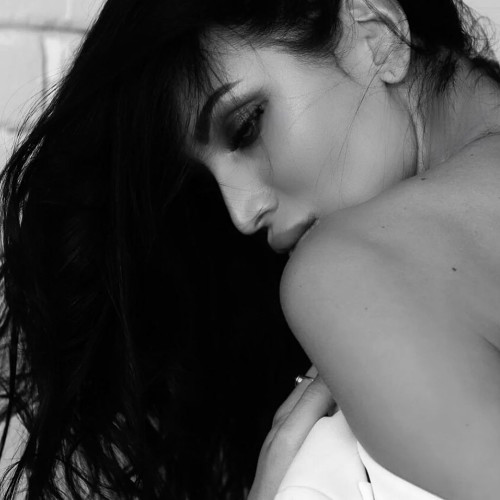 Лариса Хохловa