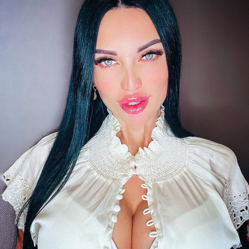 Майя Мишинa