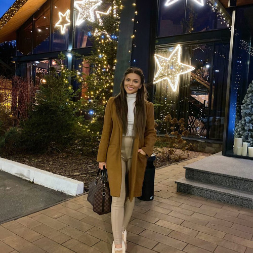 Ксения Журавлёвa