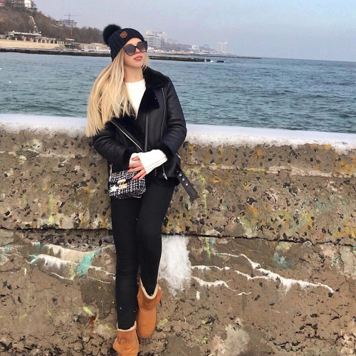 Майя Ефремовa