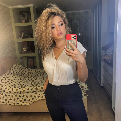 Олександра Броваренко