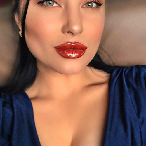 Яна Белозёровa