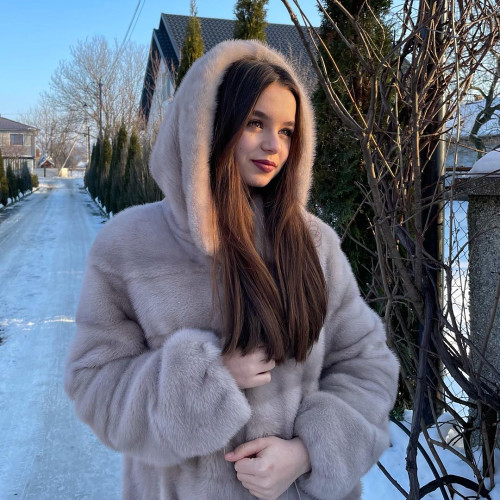 Любовь Фроловa