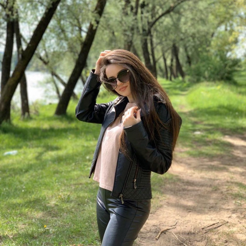 Клементина Колесниковa