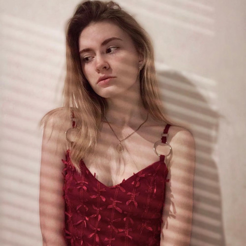 Ника Самсоновa