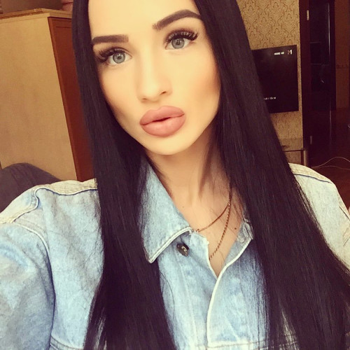 Полина Нестеровa