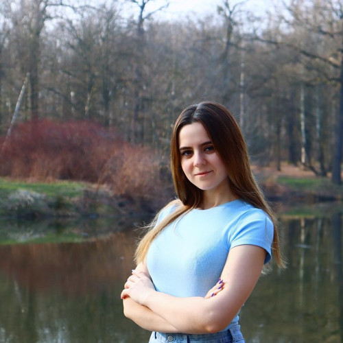 Злата Шаровa