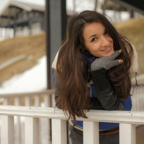 Искра Аксёновa