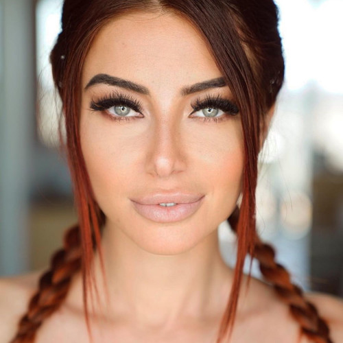 Лада Пановa