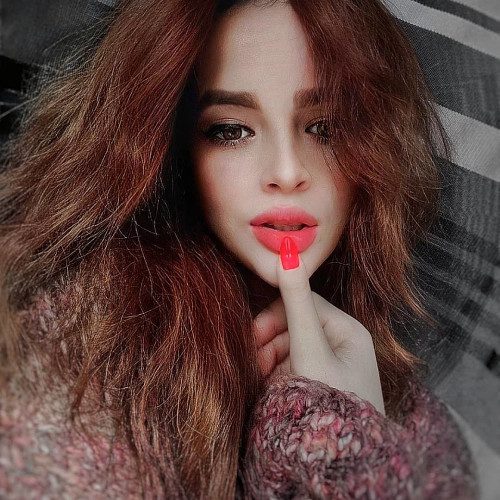 Алёна Зиновьевa