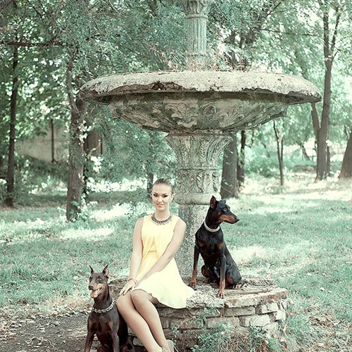 Виктория Абрамовa