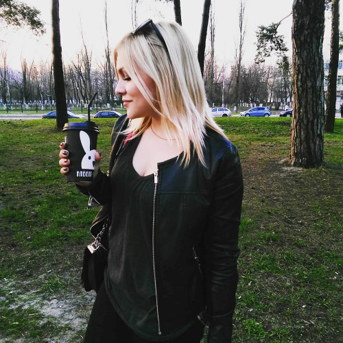 Изабелла Казаковa