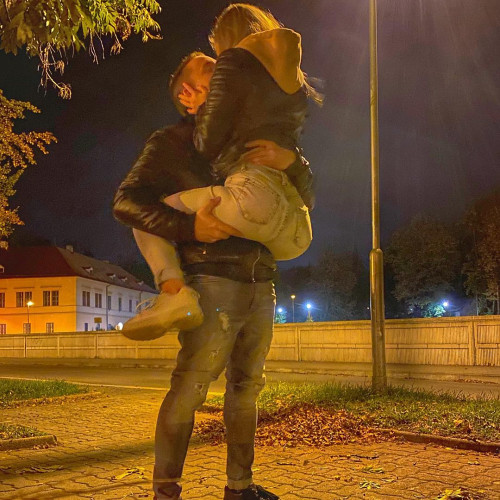 Дина Елисеевa