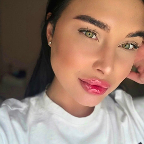 Искра Русаковa