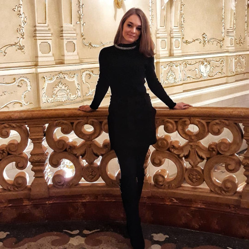 Егізбек Хұсайын