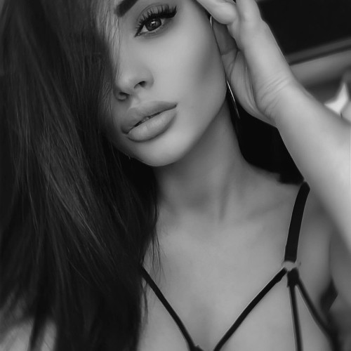 Клара Ждановa