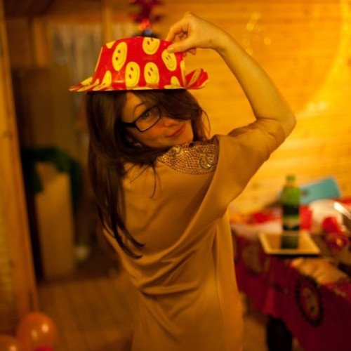 Олена Броваренко