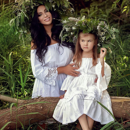 Майя Елисеевa