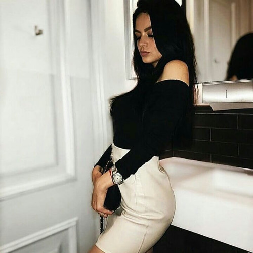 Нелли Давыдовa