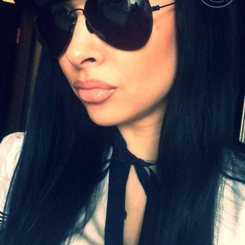 Изабелла Комаровa