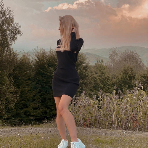 Надежда Кулаковa