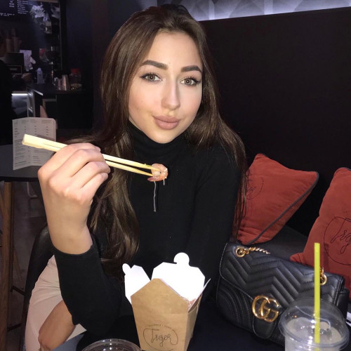 Эмма Константиновa