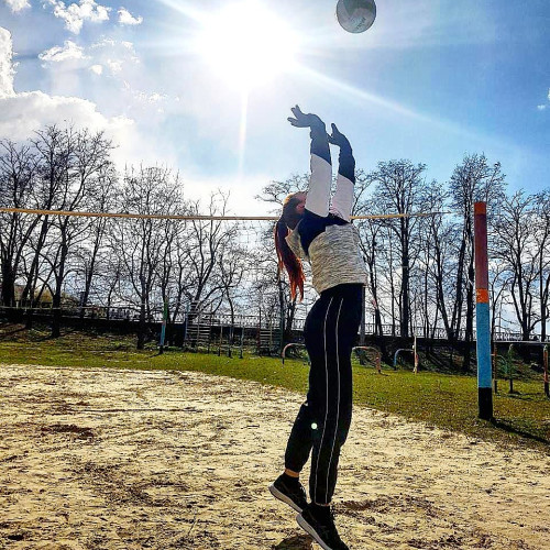 Галина Ждановa