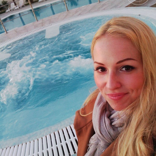 Нина Роговa