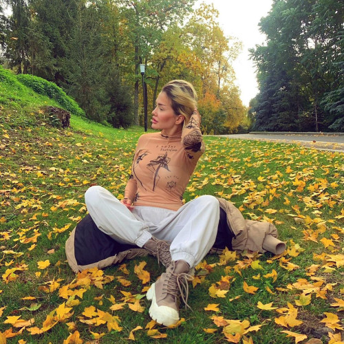 Искра Пановa