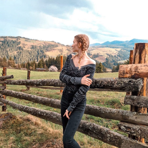 Искра Мироновa