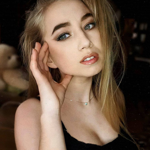 Анна Давыдовa