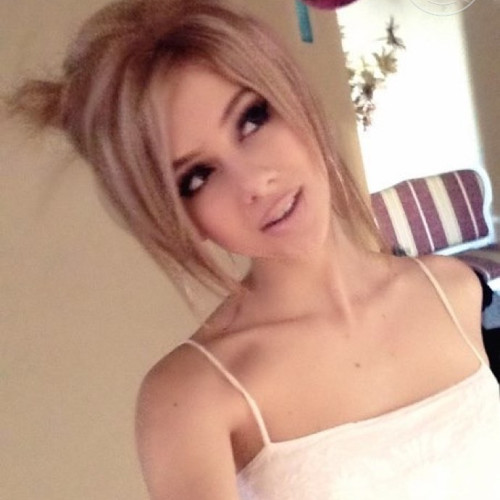 Алёна Макаровa