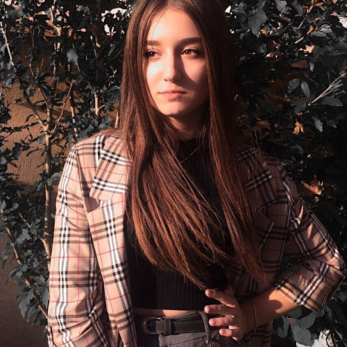 Регина Тихоновa