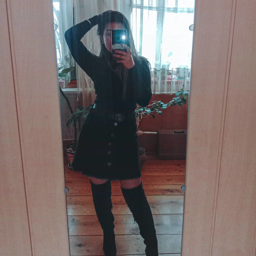 Доминика Ларионовa