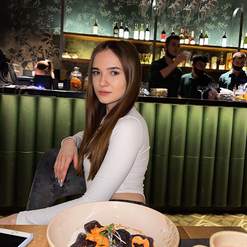 Нелли Колесниковa