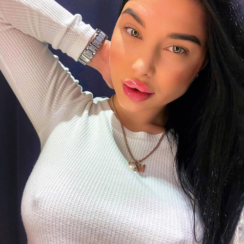 Ника Самойловa