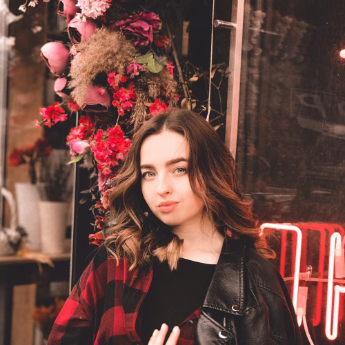 Тамара Комаровa