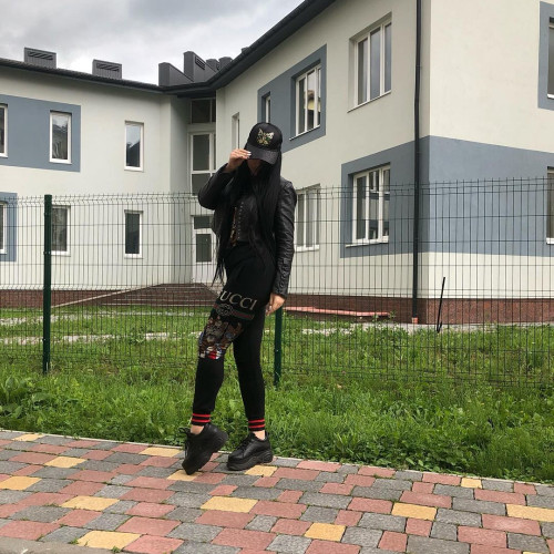 Алина Поляковa