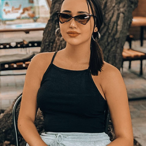 Полина Ореховa