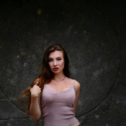 Елена Логиновa